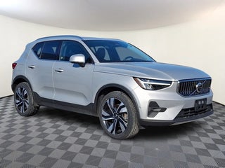 2023 Volvo XC40 with Silver Dawn Metallic Exterior