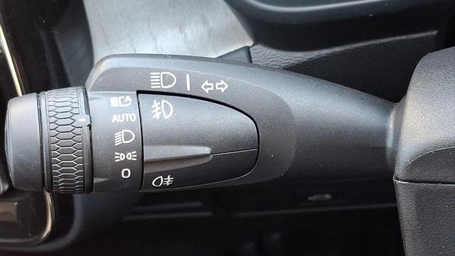 2023 Volvo XC40 B5 Plus Bright Theme