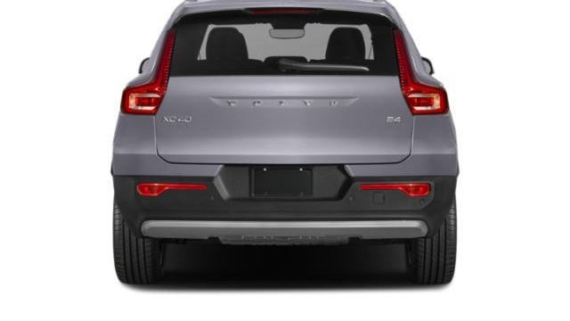 2023 Volvo XC40 B5 Plus Bright Theme