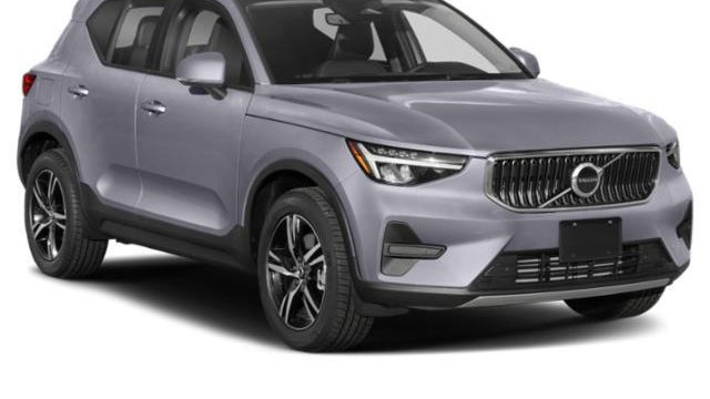 2023 Volvo XC40 B5 Plus Bright Theme