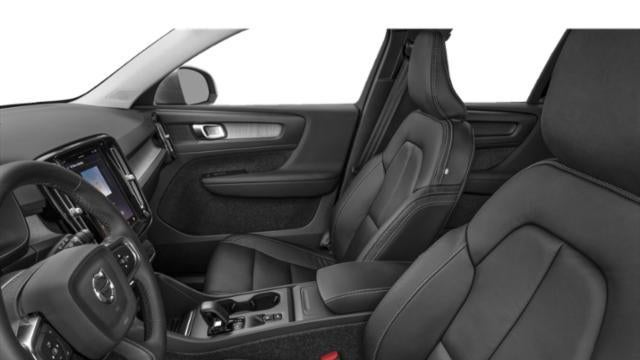2023 Volvo XC40 B5 Plus Bright Theme