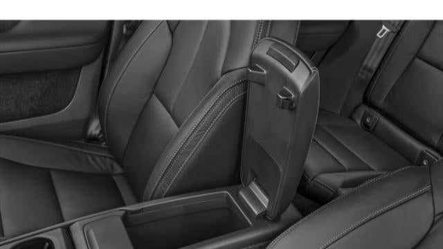 2023 Volvo XC40 B5 Plus Bright Theme