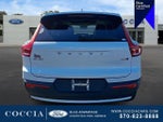 2023 XC40 Thumbnail 5