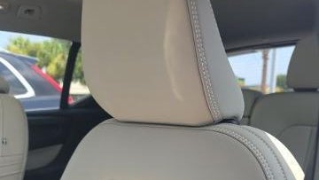 2023 Volvo XC40 B5 Plus Bright Theme