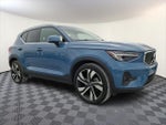 2023 XC40 Thumbnail 1