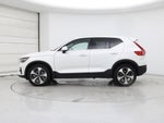 2023 XC40 Thumbnail 3