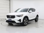 2023 XC40 Thumbnail 4