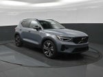 2023 XC40 Thumbnail 1