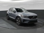 2023 XC40 Thumbnail 2