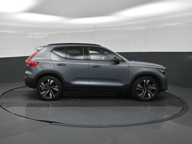 2023 Volvo XC40 - $25,673
