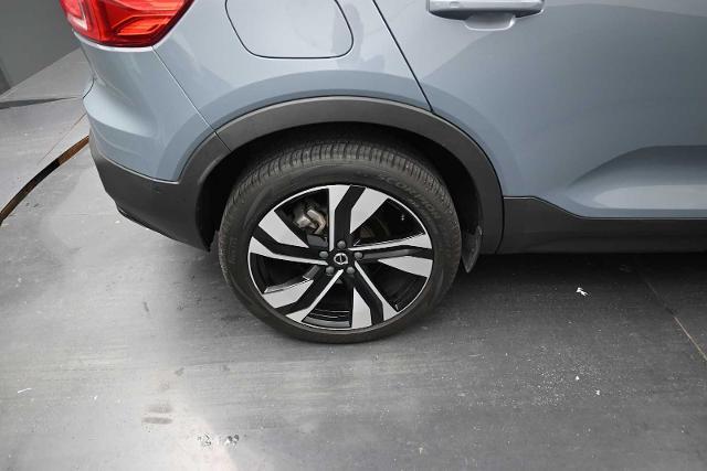 2023 Volvo XC40 - $25,673