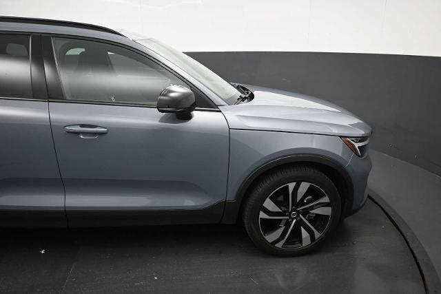 2023 Volvo XC40 - $25,673
