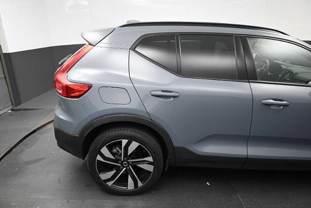2023 Volvo XC40 - $25,673