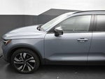 2023 XC40 Thumbnail 11