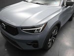 2023 XC40 Thumbnail 12