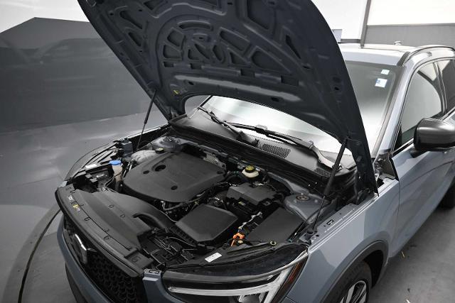 2023 Volvo XC40 - $25,673