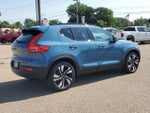 2023 XC40 Thumbnail 4