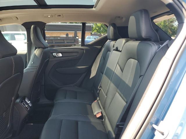 2023 Volvo XC40 - $31,314