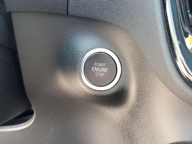 2023 Volvo XC40 - $31,314