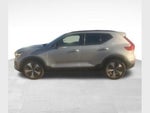 2023 XC40 Thumbnail 1
