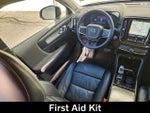 2023 XC40 Thumbnail 12