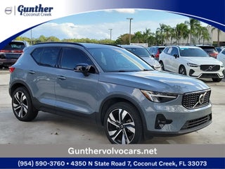 2023 Volvo XC40 with Thunder Grey Metallic Exterior