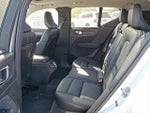 2023 XC40 Thumbnail 10