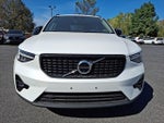 2023 XC40 Thumbnail 2