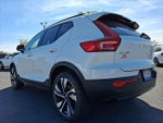 2023 XC40 Thumbnail 4