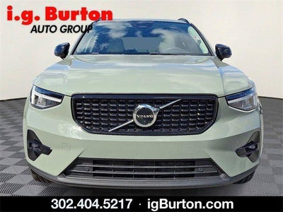 2023 Volvo XC40 AWD B5 Plus Dark Theme 4DR SUV