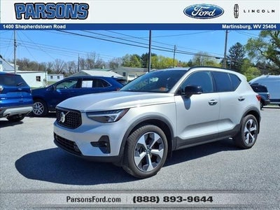 Photo of a 2023 Volvo XC40 AWD B5 Plus Dark Theme 4DR SUV for sale