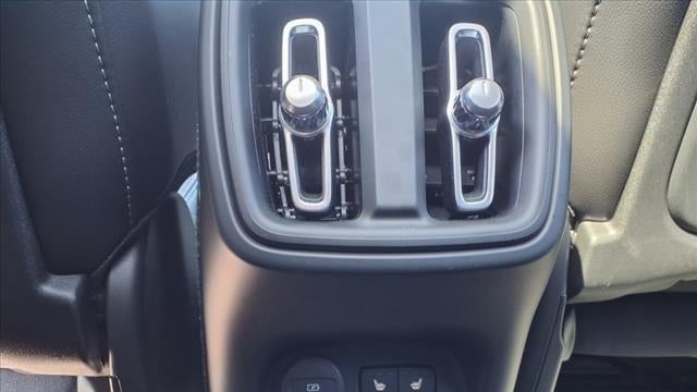 2023 Volvo XC40 B5 Plus Dark Theme
