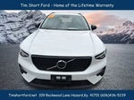 2023 XC40 Thumbnail 2