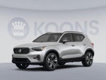2023 XC40 Thumbnail 1