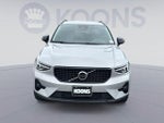 2023 XC40 Thumbnail 3