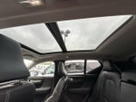 2023 XC40 Thumbnail 29