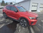 2023 XC40 Thumbnail 3