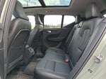 2023 XC40 Thumbnail 9