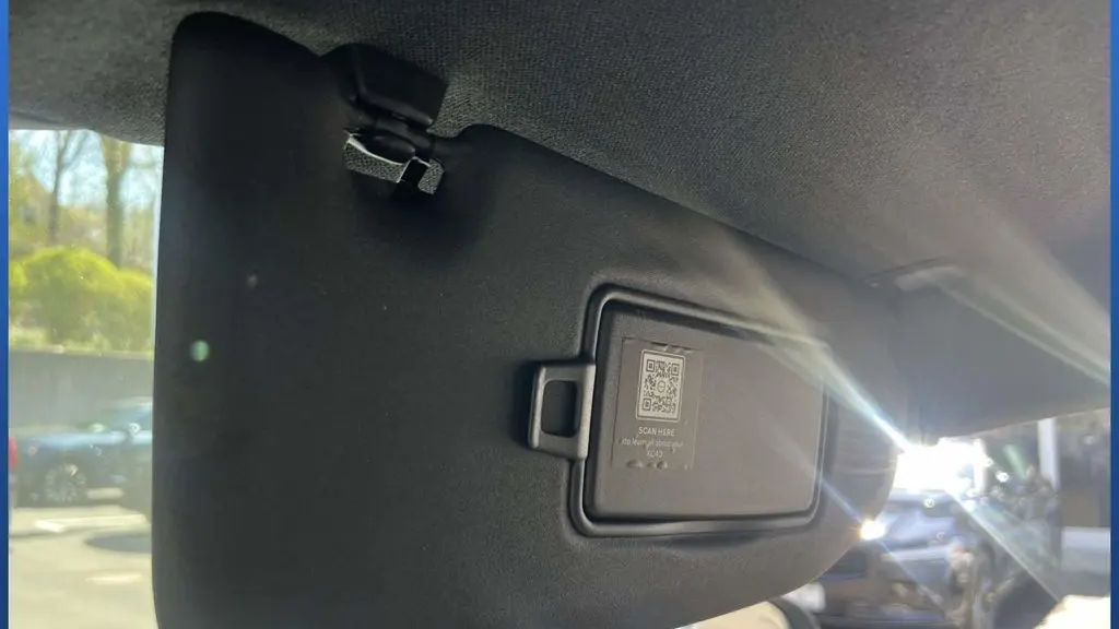 2023 Volvo XC40 B5 Plus Dark Theme