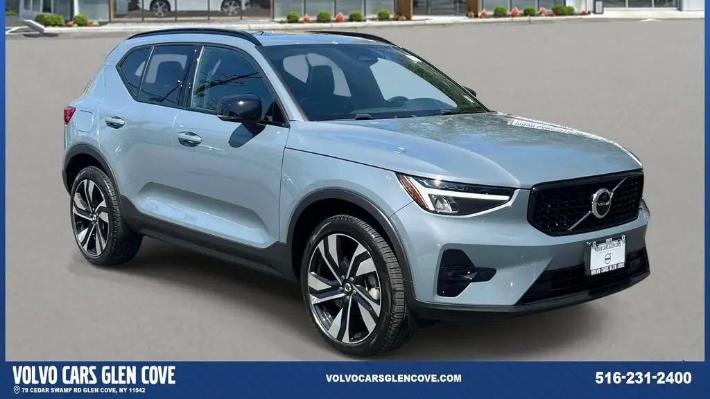Preowned 2023 Volvo XC40 B5 Plus Dark Theme for Sale