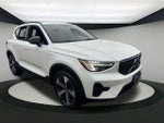 2023 XC40 Thumbnail 4