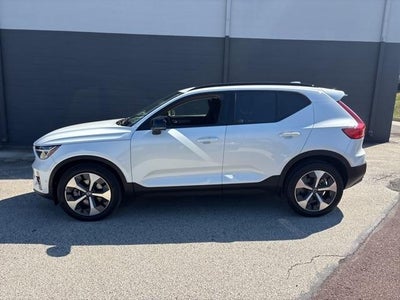 Photo of a 2023 Volvo XC40 AWD B5 Plus Dark Theme 4DR SUV for sale