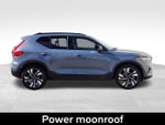 2023 XC40 Thumbnail 10
