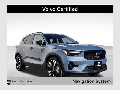 Photo of a 2023 Volvo XC40 AWD B5 Ultimate Dark Theme 4DR SUV for sale