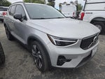 2023 XC40 Thumbnail 5