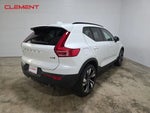 2023 XC40 Thumbnail 6