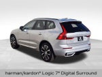 2023 XC40 Thumbnail 6