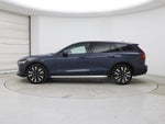 2024 V60 Cross Country Thumbnail 3