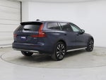 2024 V60 Cross Country Thumbnail 8
