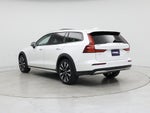 2023 V60 Cross Country Thumbnail 2